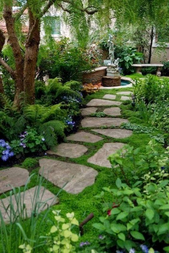 Caminos en jardines